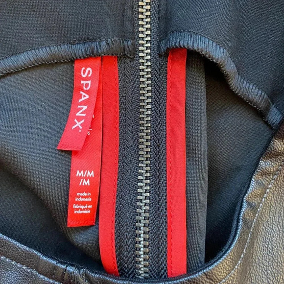 NWT Spanx Leather-Like Combo Fitted Sheath Dress Womens Medium Luxe Black 20393R - Picture 13 of 16